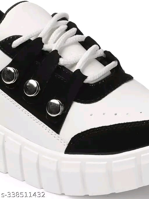 WOMEN SNEAKER