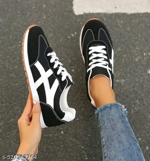 Attractive Women Casual Shoes