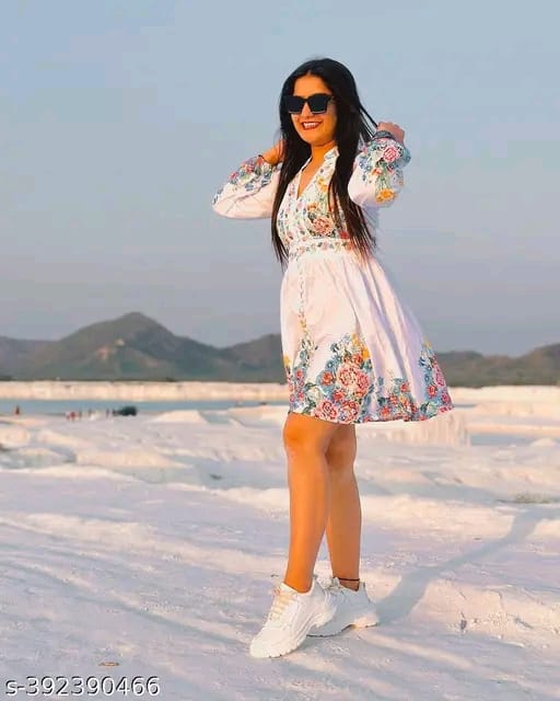 Women's Multicolour Puff Sleeves Knee Length Dress