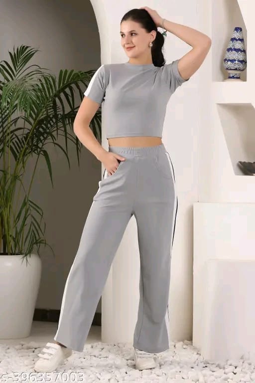 Selecting Fashion Women's Top & Bottom Set Gym Wear | Jogging Wear | Sport Wear | Running Suits For womens | Strip Wear
