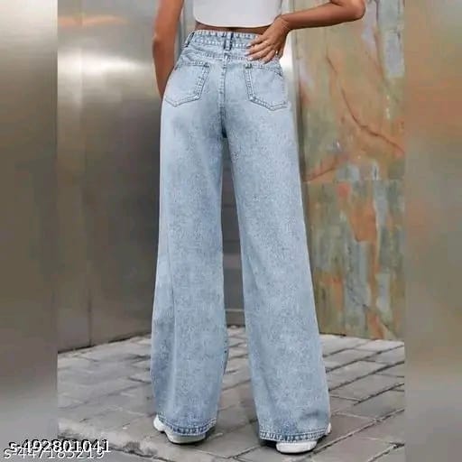 Modern Edge Knee-Slit Jeans