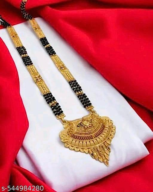 Beautifull Mangalsutras For Women , Big Pendent Mangalsutra For Women