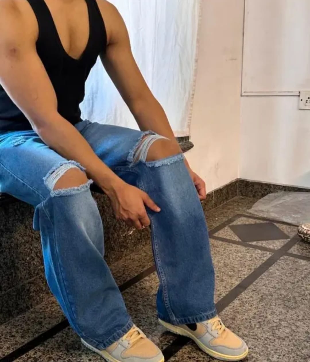 cut out jeans for mens
