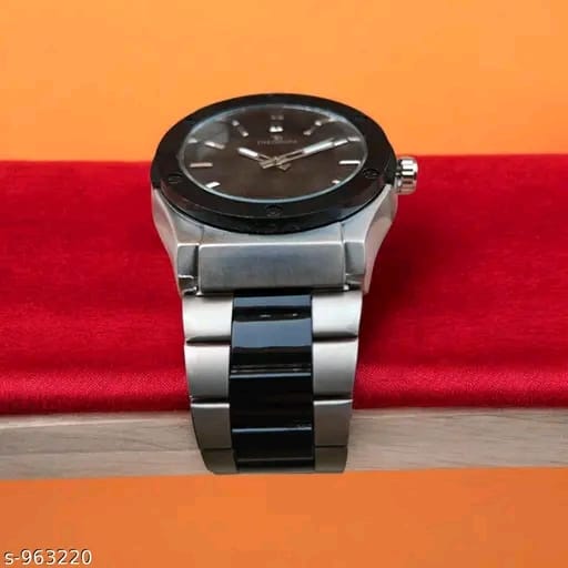 Trendy Black Metal Chain Wrist Watch Chronograph Style Designed for Party Wear Casual Wear and Formal wear For Men and Boys
