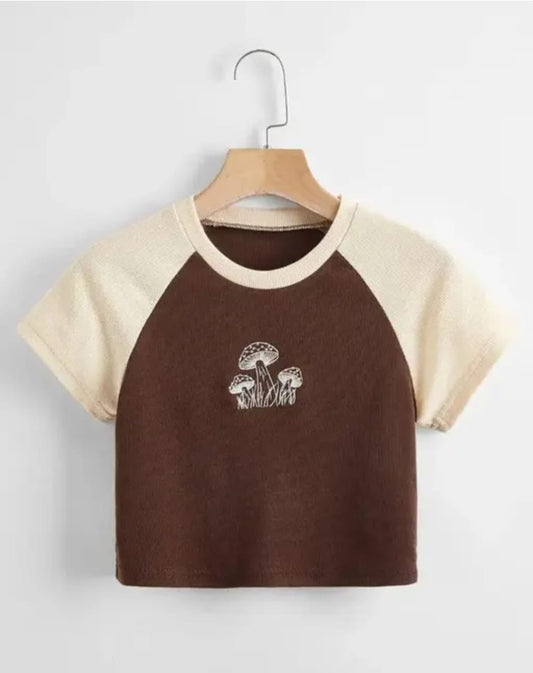 New Trendy mushroom printed crop top of girls