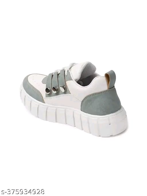 WOMEN SNEAKER