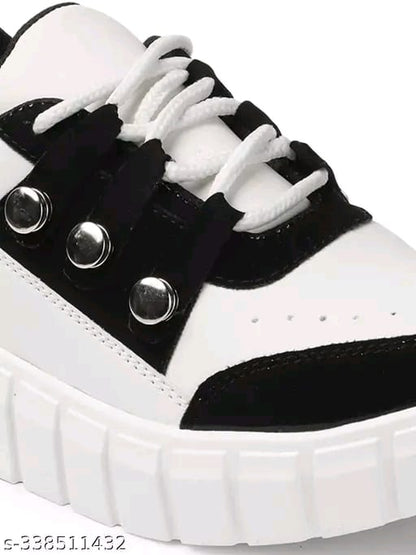 WOMEN SNEAKER