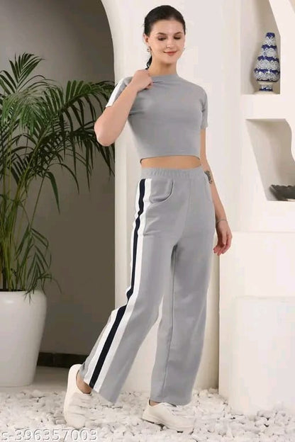 Selecting Fashion Women's Top & Bottom Set Gym Wear | Jogging Wear | Sport Wear | Running Suits For womens | Strip Wear