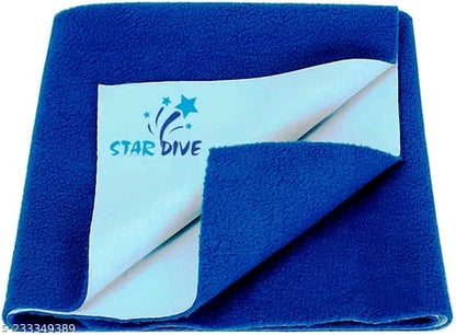 STAR DIVE Waterproof Drysheet, Baby bed Protector, Urine Sheet, Diaper free Sleeping Mat, Play Mat, Massage Mat, Menstrual flow Mat, washable, Reusable, Breathable, Skin Friendly, Heat Free, small size 50X70 cm (pack of 3)