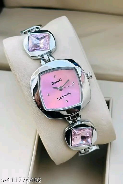 New Fancy Solid Dial Attractive Metal Chain Attractive Bracelet Analog Watch for Women