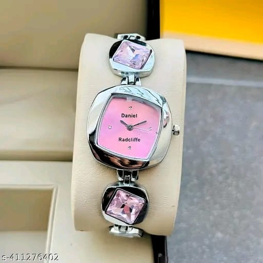 New Fancy Solid Dial Attractive Metal Chain Attractive Bracelet Analog Watch for Women